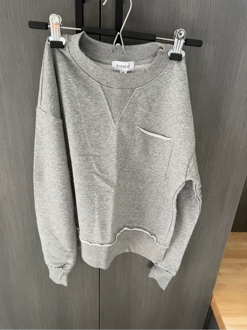 Evereve Charlotte Washed Pocket Crew